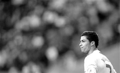 曼联会召回吗？进球网：奥纳纳在特拉布宗很开心，但合同无买断条款（曼联会否回收？进球网称奥纳纳在特拉布宗很开心，租借合同未设买断条款）