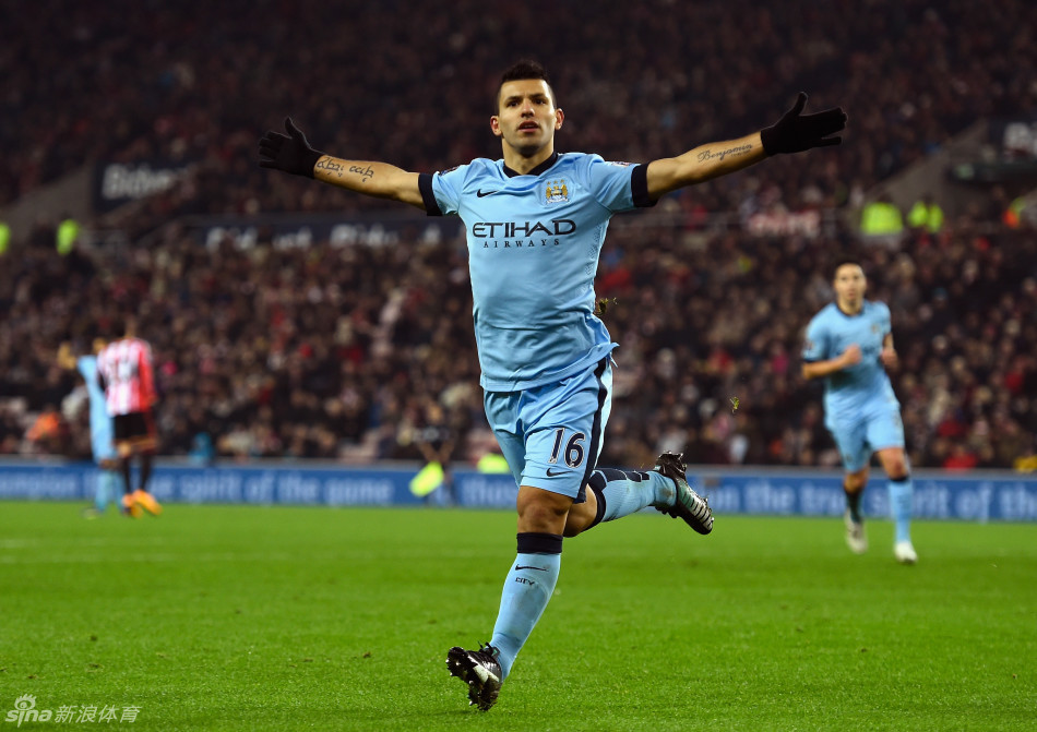 大混战！德比赛后，桑德兰与纽卡球迷在一酒吧群殴，桌椅乱飞（德比余波失控：桑德兰与纽卡球迷酒吧爆发群殴，桌椅满天飞）