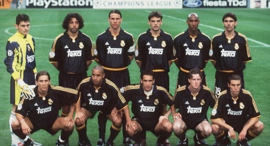 足球欧洲杯训练场出现意外，球员脚踝受伤（欧洲杯训练场突发意外，球员脚踝受伤）