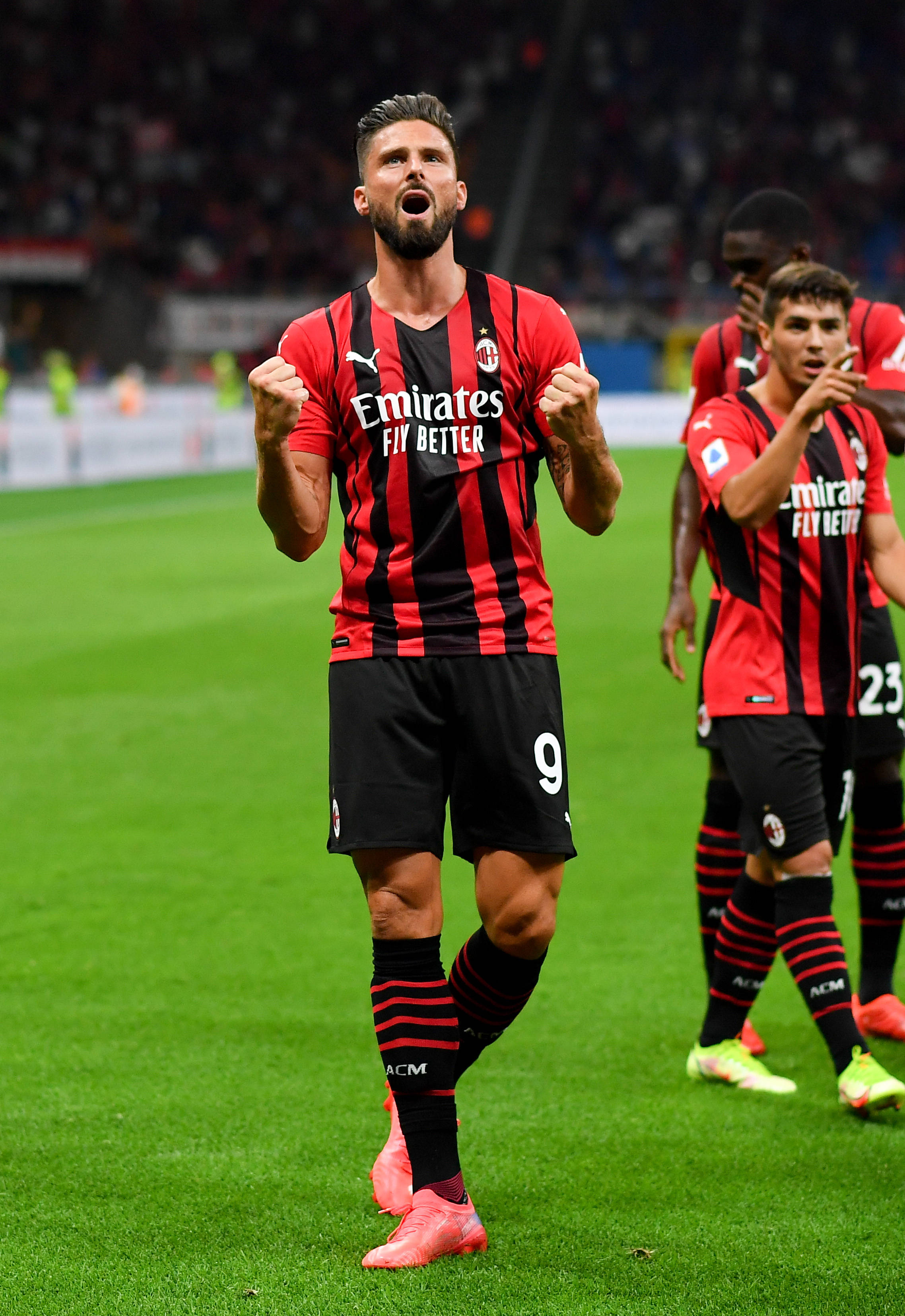 足球中超发布赛程海报，视觉效果炸裂