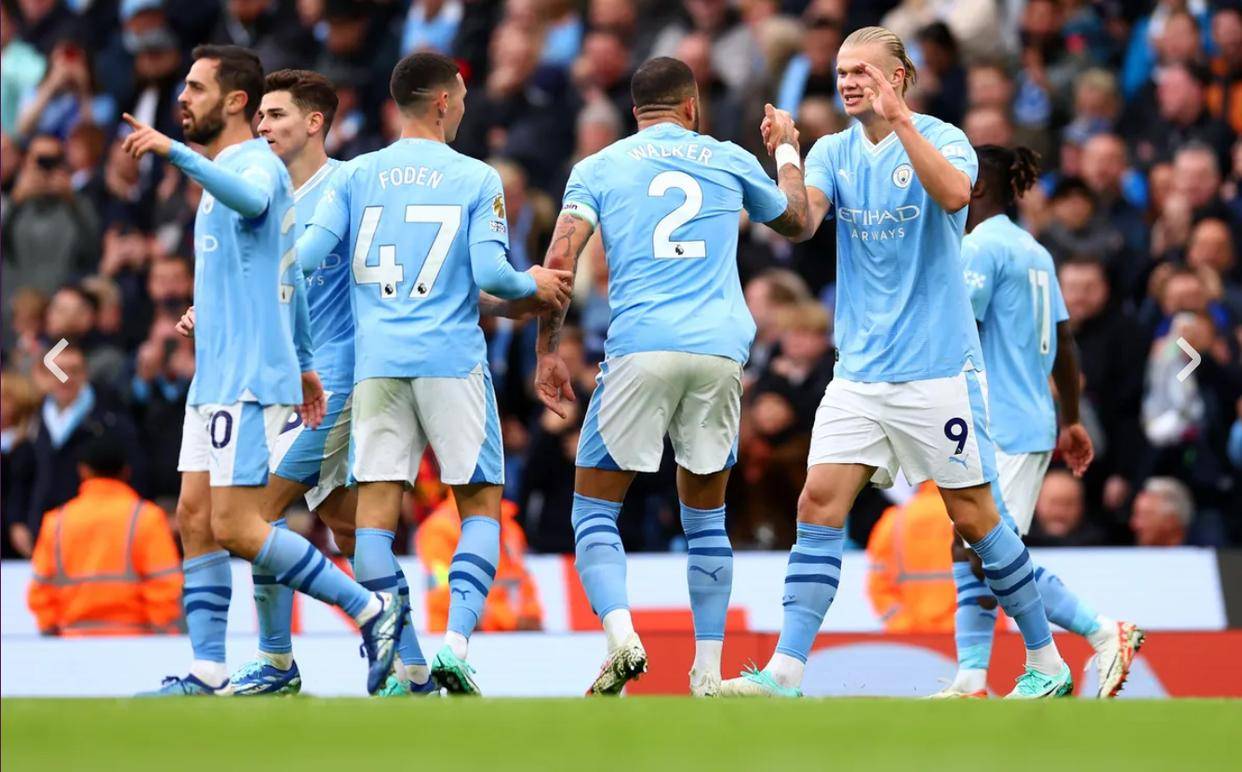 英超战报：沃特金斯、范黑克均双响，布莱顿3-4阿斯顿维拉（英超赛报：沃特金斯、范黑克双双梅开二度，阿斯顿维拉4-3布莱顿）