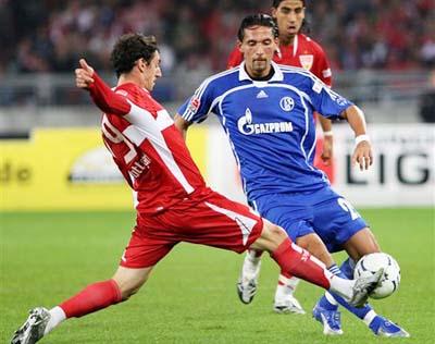 纽维尔老男孩新主席：让梅西穿上我们球衣是梦想，正竭尽所能（纽维尔老男孩新任主席：盼梅西披上球队战袍是梦想，正全力以赴）