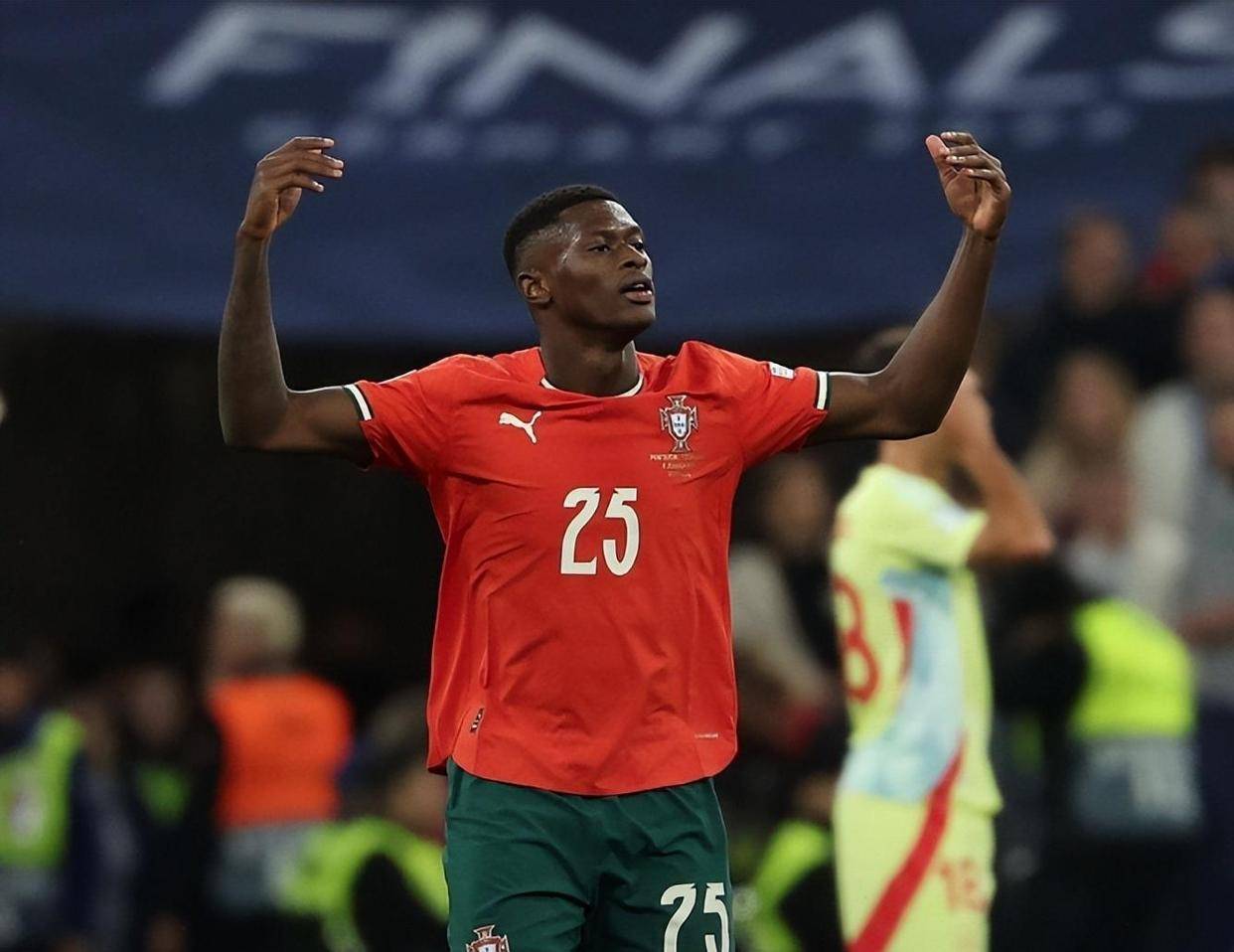 全面处于下风，本赛季西甲球队欧冠10战英超球队1胜9负（欧冠对英超全面落下风：西甲本季10战仅1胜9负）