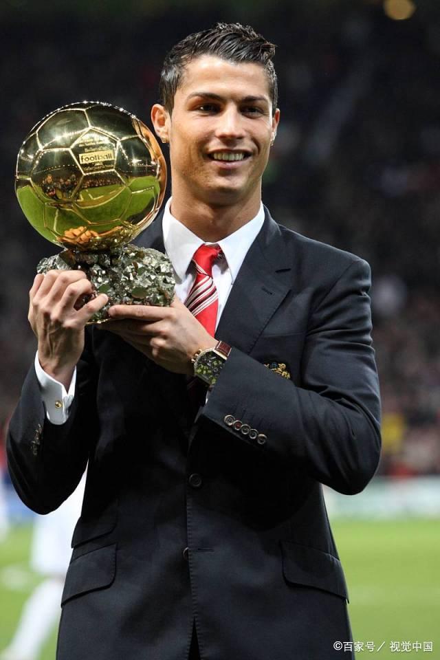 若拜仁不输海登海姆，将队史第3次实现德甲客场全年不败（若能挺过海登海姆之战，拜仁将第三次收获德甲客场全年不败）