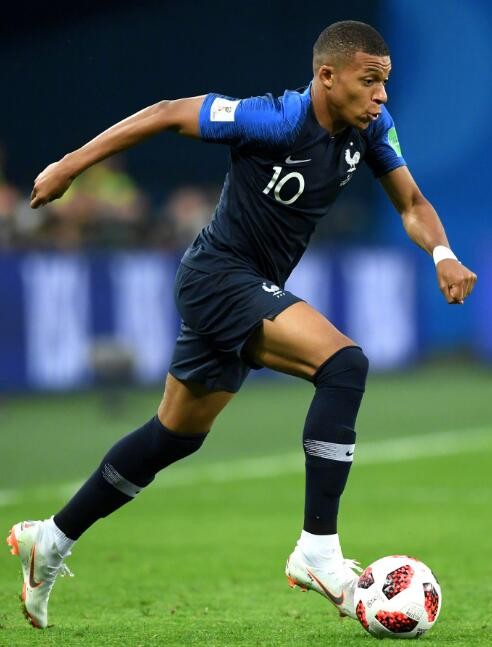 布鲁日后卫：我们差点击败巴萨；亚马尔是我交手过的最佳之一