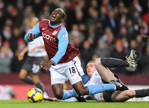 皇马西甲主场20年来首次罚下2人，19年来首次输给塞尔塔（皇马西甲主场19年首负塞尔塔，20年来首次两人被罚下）