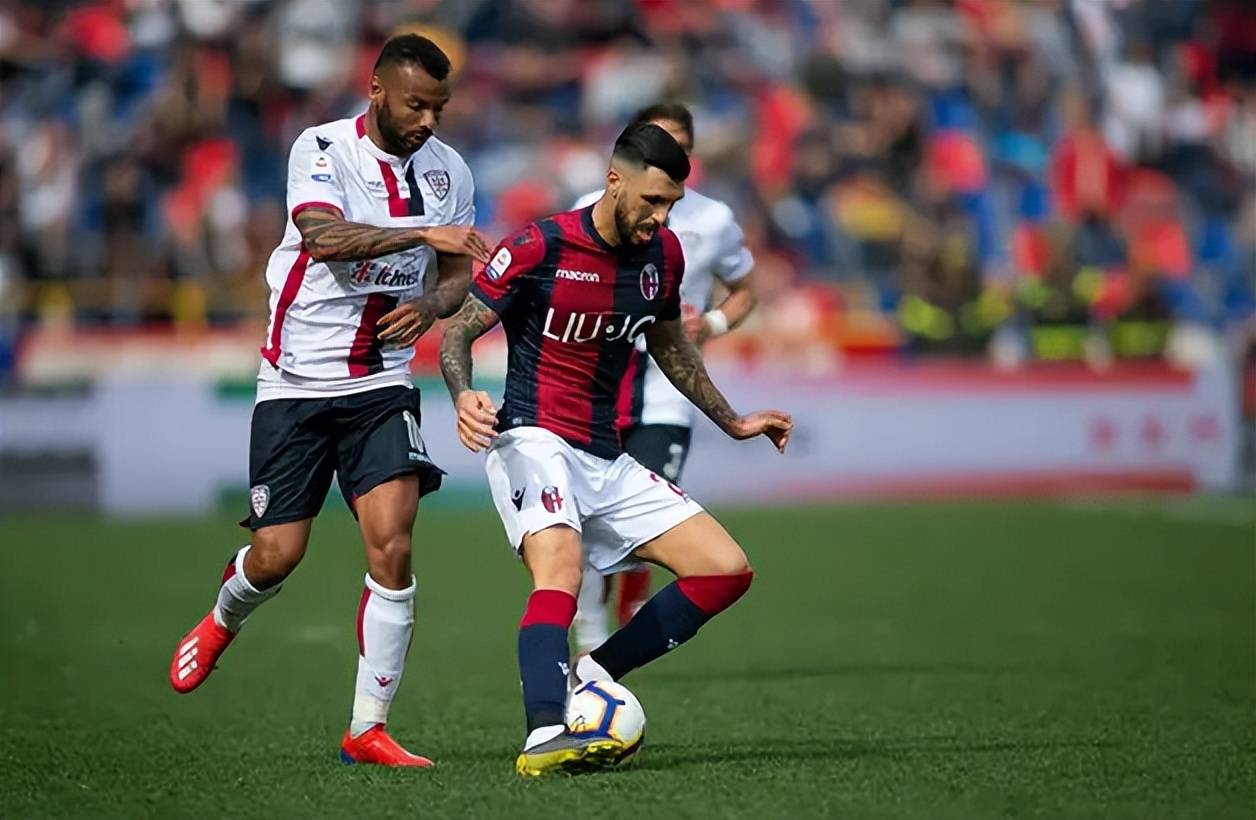 迪尼：谢什科在场上犹豫不决，他从来都和队友不在一个频道上