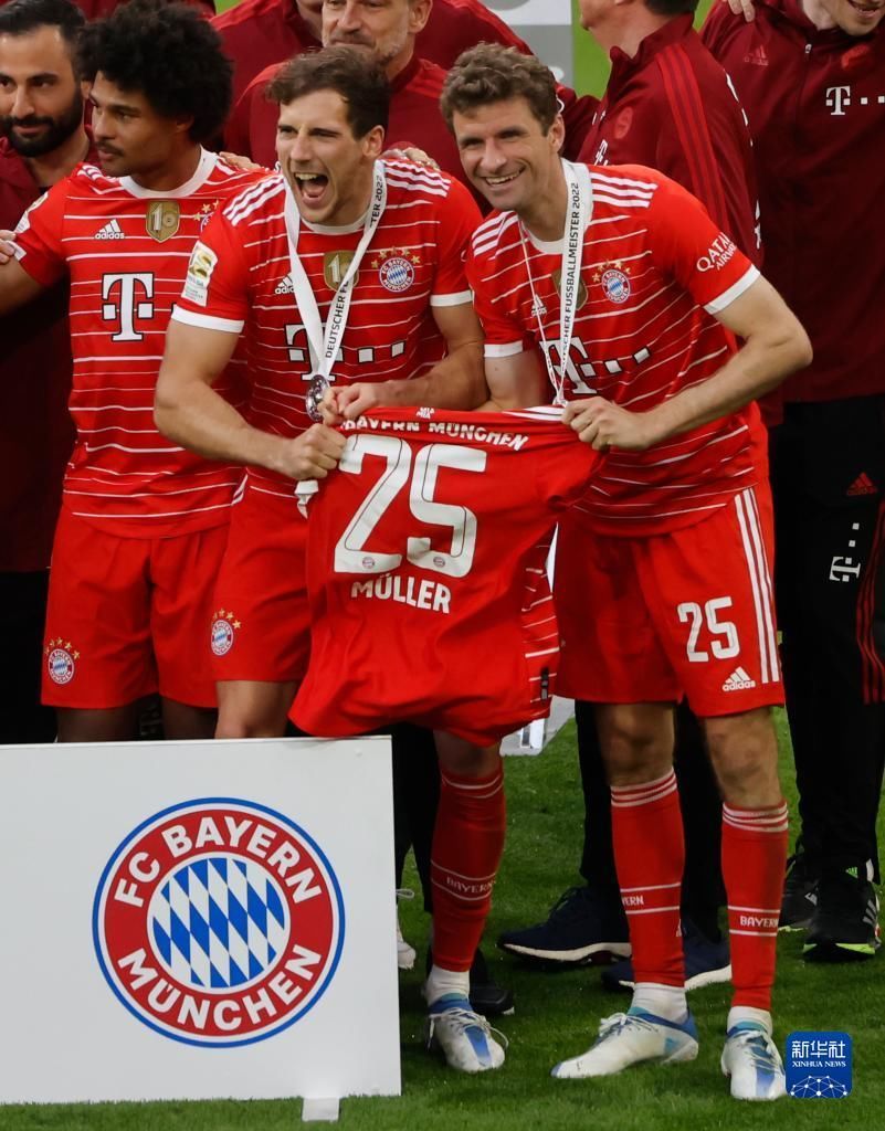 欧冠前一天换帅，布鲁日官方：前海港主帅莱科接手球队