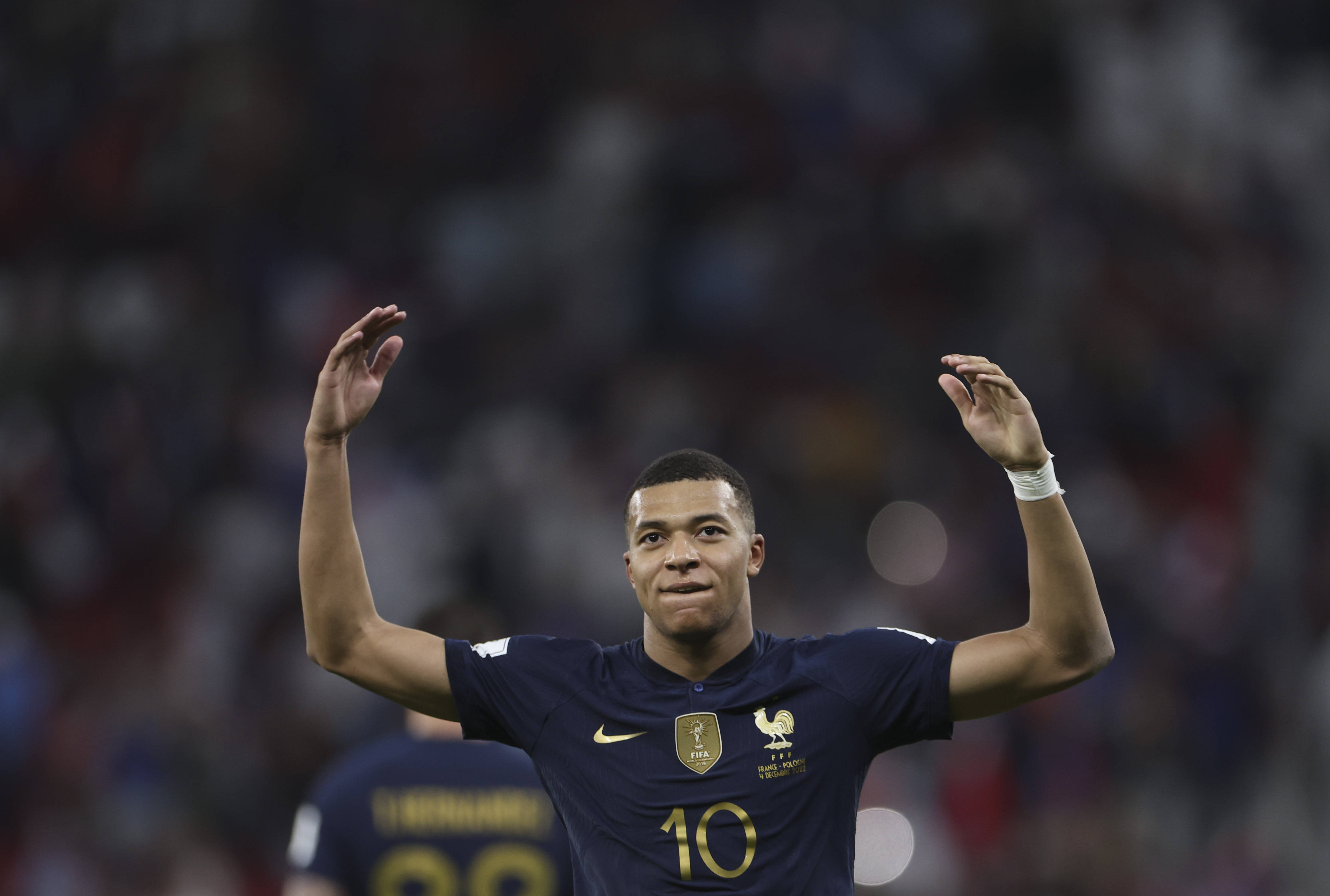 队报：受好友阿什拉夫邀请，姆巴佩明日将观战摩洛哥vs马里（队报：应好友阿什拉夫之邀，姆巴佩将于明日现场观战摩洛哥对马里）